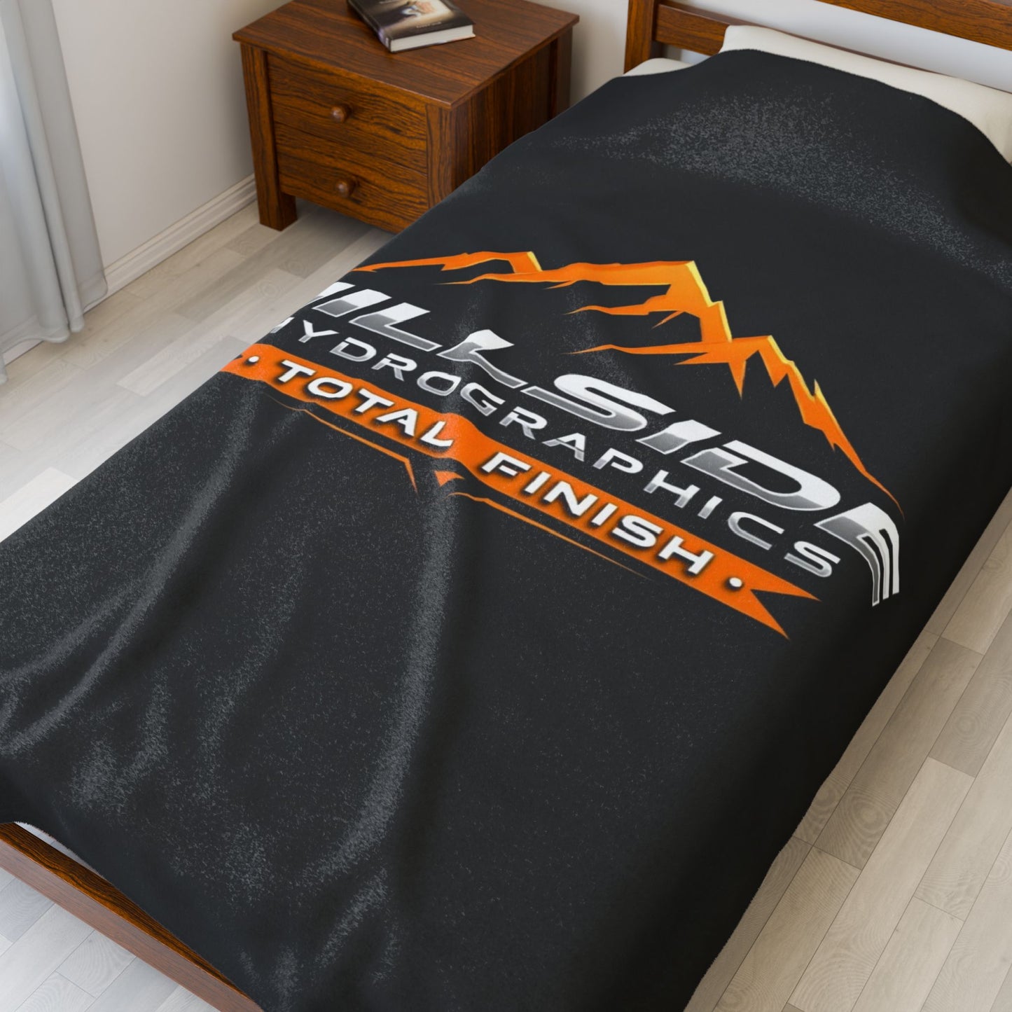 Cozy Velveteen Plush Blanket for Comfort and Style, Soft Throw for Home Decor, Perfect Gift for Christmas, Weddings, and Birthdays